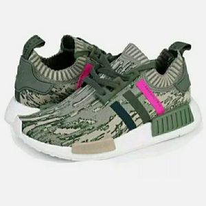 NIB Adidas Mens Size 8 Camo Sneakers